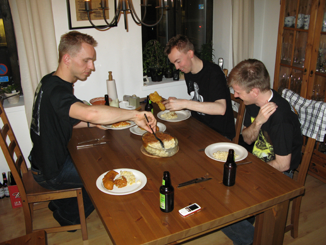 20:45 Dinner is served