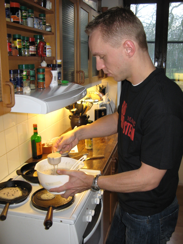 BB2 is frying the pancakes. The same procedure as every year.